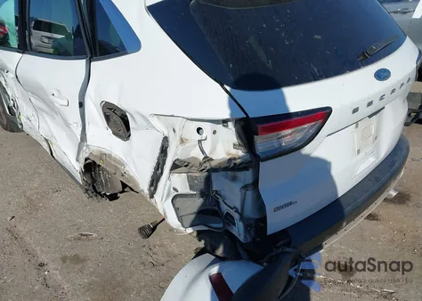 2020 Ford Escape Sel z USA, uszkodzony, nr VIN 1FMCU9H68LUA59014